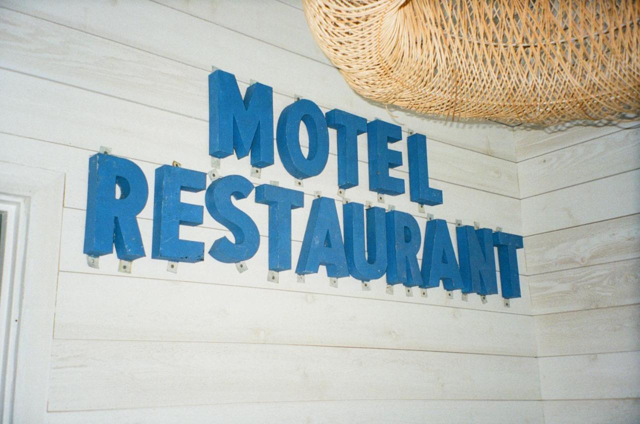 The Surfside Hotel Стратфорд Екстериор снимка